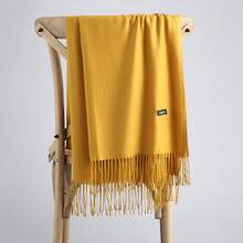 1件190*70厘米女士黑色户外经典轻薄流苏纯色防风斗篷，时尚男女通用薄围巾，适合空调房使用，超大保暖围巾，可搭配连衣裙