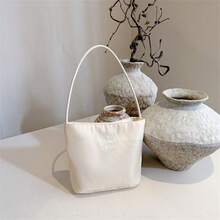 新款女士水桶包，简约休闲百搭手提包，尼龙材质女士单肩包，腋下包 - 彩色 - 查看 10