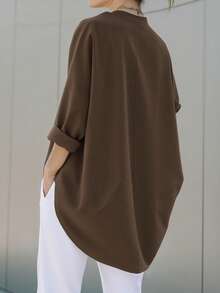 Blusa de manga larga elegante y versátil de unicolor para mujer de talla grande, cómoda camisa de manga larga de cuello en V de talla grande, diseño de hombros caídos, hecha de tela tejida semitransparente