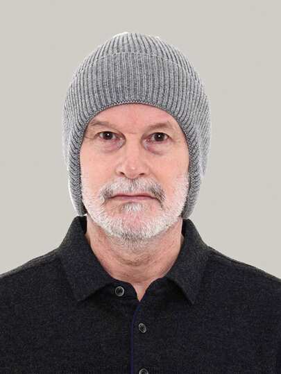 1顶男士纯色针织帽，舒适护耳设计，多功能保暖护耳帽，适合户外日常佩戴