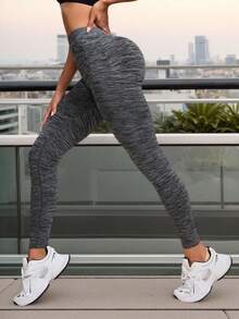 Leggins deportivos de yoga para mujer con pliegues en V en la espalda - Elevación de glúteos y control abdominal, tejido elástico 4D suave, ideal para gimnasio, running y pilates - Gris Oscuro - Ver 4