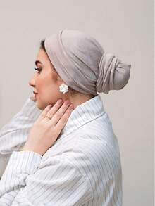 1件装女士经典纯色优雅双层交叉垂褶头巾，时尚优雅长款垂褶头巾，防滑吸湿透气柔软莫代尔针织面料头巾，适合日常、瑜伽、运动、户外穿着 - 灰米色 - 查看 2