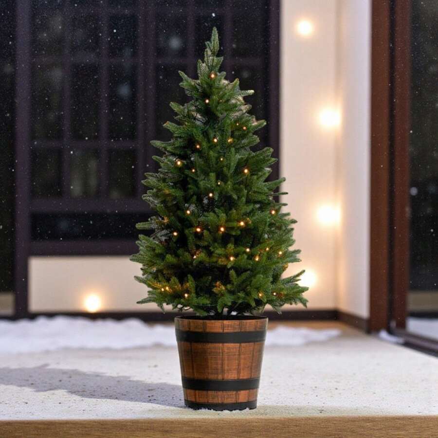 Potted Pre-Lit Artificial Christmas Tree | SHEIN UK