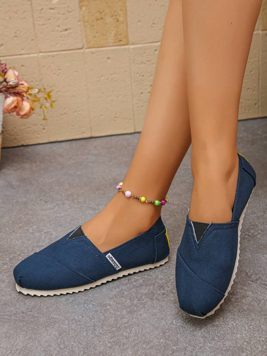 1 Pair Women's Canvas Slip-On Shoes, Low-Top, Comfortable, Fashionable, Breathable, Minimalist, Lightweight, Non-Slip, Versatile, Solid Color, Flat Loafers - Blue - View 1