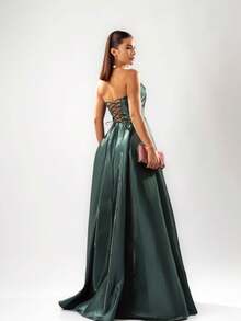 Glamour In Zibeline. A Party Dress With The Luxurious Shine And Texture Of The Fabric, Highlighting The Strapless Design With A Sweetheart Bust And The Sensuality Of The Maxi Side Slit. A Striking Choice. Simple, Elegant Party Dress. Ruched. Zipper. Backless. Formal And Evening Wedding Dress. - 翠 - 查看 2