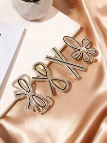 4个复古蝴蝶水钻花朵发夹，混色，时尚发饰，适合女孩，秋冬季 - 黑與白 - 查看 5