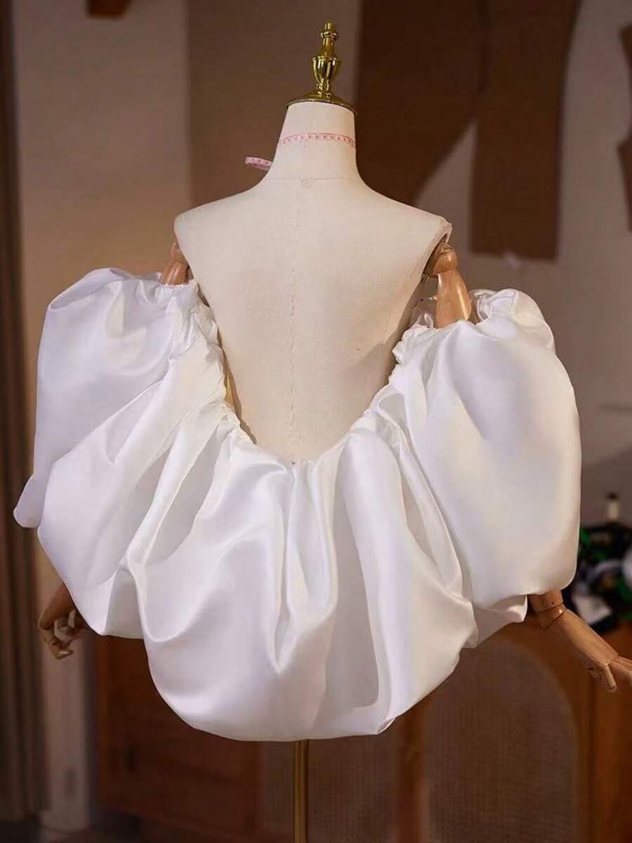 夸张短款新娘披肩，用途广泛，适合欧美新娘、女主人、正式晚宴、时装秀等场合。 - 白色 - 查看 1