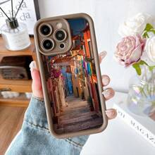 Cubierta de teléfono con diseño de callejón europeo colorido negro para iPhone 14 Pro Max con estampado de edificios tradicionales y flores para uso diario y viajes - Café integral - Ver 7