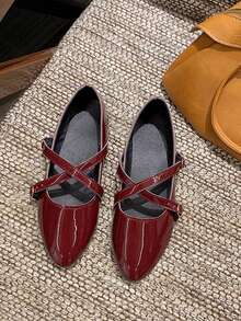 1 Pair Girl's Low Vamp Breathable Flat Shoes With Cross Strap Buckle, Versatile Retro British Style Small Leather Shoes, Spring/Summer