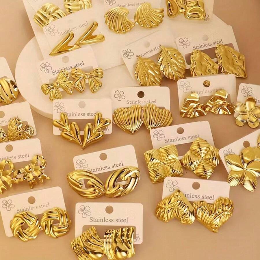 18 Pieces Of Stainless Steel Golden (Random) Geometric Shape Earrings / Heart-Shaped / Spiral Coils And Other Irregular Earrings And Earring Sets - Multicolor - View 1