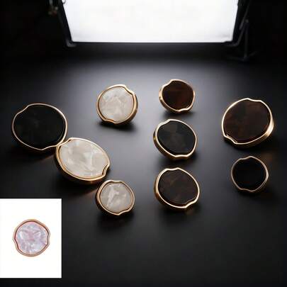 10 Pieces Of High-End Socialite Style Metal Buttons With Four Colors On The Face - Asymmetrical Shaped Apple Buttons In Various Sizes To Choose From, Clothing Sewing Accessories Suitable For Suits, Jackets, Sweaters, And Cardigans, Clothing Decoration
