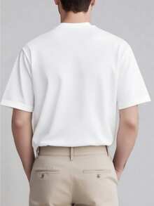 定制男士个性化运动T恤。透气舒适，休闲百搭。添加文字和照片（例如徽章设计、情侣照、全家福、自拍或宠物照片），打造专属定制T恤。送给男友的完美礼物。定制T恤。白色，夏季、健身、瑜伽皆宜。 - 白色 - 查看 2