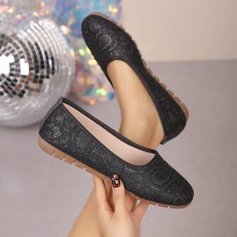 1 par enfärgade, moderiktiga, broderade platta loafers, lämpliga för utomhusbruk alla årstider