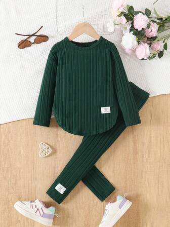 Set de bluză și pantaloni cu mânecă lungă și nervuri în culori uni pentru fete