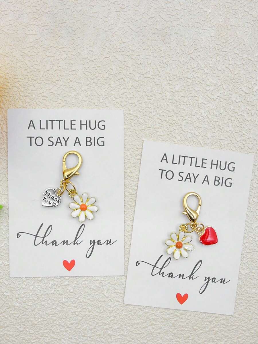 1/2 张创意“一个小小的拥抱，一份大大的感谢”英文感恩节贺卡，白色雏菊，红色爱心，银色爱心合金钥匙扣纸板吊坠包装配件，独立包装，感恩节/圣诞节/生日/情人节/教师节礼物