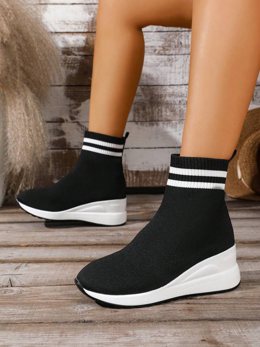 Women's Autumn/Winter Fashion Platform Wedge Heel Breathable Slip-On Ankle Boots