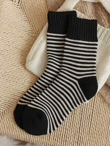 3 Pairs Women's Solid Color Thick Thermal Lined Warm Breathable Crew Socks, Cozy Socks