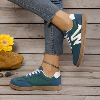 Damskor för vardagsbruk, halkfria platta skor, lätta och bekväma, lämpliga för utomhusaktiviteter, orsakar inte trötthet efter lång tids användning