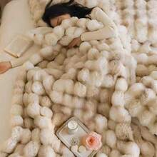 1条奢华仿貂绒毛毯，加厚双层柔软蓬松，触感如云朵般柔软，适用于家居、客厅、卧室、沙发等场所，也是提升家居生活品质的绝佳礼物。 - 紮染卡其 - 查看 11