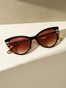 女士优雅豹纹复古猫眼眼镜，时尚百搭 - 经典塑料材质，是户外旅行、海滩度假、日常佩戴和夏季的理想之选 - 彩色 - 查看 3