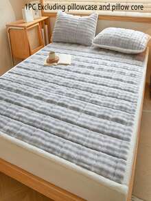 1PC Solid Color Quilted Bed Cushion, Soft Tafu Velvet Mattress Protection Cover, Mattress Cover, Minimalist Imitation Rabbit Hair Anti Slip Mattress, 4-Corner Elastic Strap Design, Suitable For Families, Dormitories, Hotels, Hospitals, Nursing Homes, Camping, Single Beds, Double Beds, Queen Beds, Standard Beds, As Well As Spring Mattresses, Foldable Storage, Easy To Maintain, Can Be Used All Year Round - Light Grey - View 4