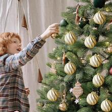 Tree Decorations 2 Pieces Lightweight Pendant Supplies 8cm Balls Tree Ornaments Indoor Outdoor Party Home Family Friends Wall Window Holiday Decor Fun Festive Accessories - Dorado - Ver 9