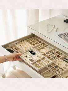 9/1 Set Vassoi Organizzatore Gioielli in Velluto, Scatola Portagioie Impilabile Multicomparto, Cassetto Portagioie per Anelli, Orecchini, Collane, Gioielli, Accessori, Cosmetici, Adatto per Camera da Letto, Esposizione Gioielli, Toeletta, Scrivania Trucco, Conservazione Gioielli per San Valentino, Regalo per Feste - Beige - Visualizzare 2