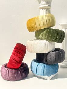 متعدد الألوان