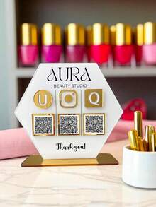 Logo mã QR đa dạng tùy chỉnh cho mục đích thương mại, mạng xã hội, tiệm làm tóc, biển hiệu để bàn có logo mã QR, logo mã QR thanh toán, logo trang web, nhiều hình dạng khác nhau. - trắng - Xem 7