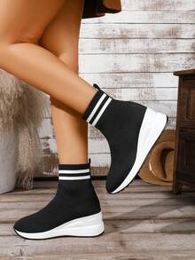 Women's Autumn/Winter Fashion Platform Wedge Heel Breathable Slip-On Ankle Boots