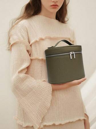 Women's Fashion Olive Green Makeup Bag,With Adjustable Dividers - Portable Cosmetic Pouch For Travel,UBeauty Essentials Storage, Beauty Essentials Organizer Make Up Bag Makeup Pouch Cosmetic Bag Toiletry Bag Wash Bag Travel Essential Cruise Essentials Vacation Essentials For Men Women