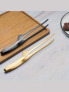 1/2/4pcs Korean Stainless Steel Grill Tongs, Kitchen Grill Steak Tongs, Baking Bread Tongs, Slender Chuck Rounded And Easy To Clamp, Comfortable Handle, One-Piece Molding, Multi-Function Steak Tongs Kitchen Tools, Extended Length Suitable For Hot Pot And Buffet Service, Used For Cooking, Serving, Grilling, Salad, Etc.