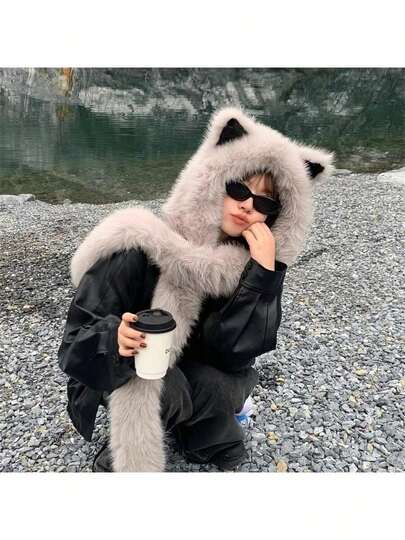 1件装柔软涤纶仿毛皮猫耳帽，带一体式围巾，男女通用，时尚中性，适合冬季，轻便带扣，适合单身派对。厚实保暖的冬季蓬松狐狸耳帽围巾套装，柔软涤纶仿毛皮猫耳（包子耳）帽配围巾，适合女性冬季保暖时尚，百搭、轻便舒适。秋季配饰