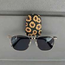 Clip para gafas de sol con diseño de girasol, accesorio para coche, ligero y portátil, con un diseño estético - Multicolor - Ver 4