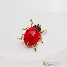 1pc Fashionable Enamel Red Ladybug Brooch, Cute Insect Design, Suitable For Women Everyday Wear, European And American Style, Great For Festivals And Parties - Red - View 6