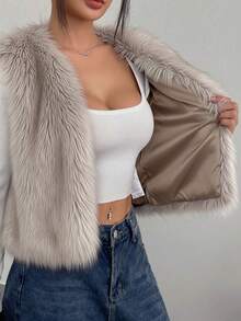 Gilet sans manches en fausse fourrure brun chaud pour femmes, tenue parfaite pour les cérémonies d'illumination du sapin de Noël, les rassemblements familiaux, les échanges de cadeaux et les célébrations hivernales