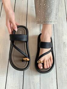 XIXITIAO 女士户外软底人字拖，百搭纯色沙滩凉鞋，法式简约风格平底方头轻便舒适休闲家居拖鞋，适合海滩/户外/派对等场合