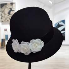 Sombrero cloché de lana para mujer, elegante, de color liso, con cinturón floral y diseño tipo pescador, ideal para fiestas y ocasiones especiales. - Negro - Ver 5