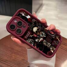 Funda para teléfono con diseño gótico de corazón y calavera, fabricada en TPU. Protege tu dispositivo y mantiene tu estilo. Compatible con teléfonos ,  17,  16 Pro Max,  15 Pro Max,  13 y  12. Fabricada en TPU, ofrece protección contra golpes y caídas. Un regalo perfecto para familiares, amigos y amantes de lo macabro. - Rojo - Ver 5