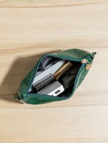Sac pochette minimaliste en PU avec motif peau de crocodile vert foncé, avec bandoulière en métal. Convient comme porte-monnaie pour femmes et filles, idéal pour le dîner, les fêtes, les courses, les déplacements, les voyages et autres occasions - Vert sapin - Voir 5