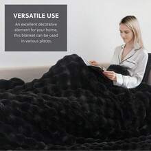 1条奢华仿貂绒毛毯，加厚双层柔软蓬松，触感如云朵般柔软，适用于家居、客厅、卧室、沙发等场所，也是提升家居生活品质的绝佳礼物。 - 黑色 - 查看 13