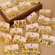 18 Pieces Of Stainless Steel Golden (Random) Geometric Shape Earrings / Heart-Shaped / Spiral Coils And Other Irregular Earrings And Earring Sets - Multicolor - View 3