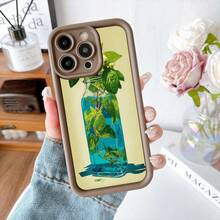 Cubierta de telefono con borde negro y diseño de botella de agua con plantas verdes sobre fondo crema para uso diario y estilo minimalista - Blanco - Ver 5