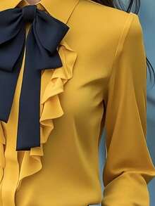 Camicia casual da donna di colore unito, camicia elegante con dettagli a volant e fiocco, manica lunga con contrasto di colore e design con bottoni sul davanti, adatta per l'ufficio e il tempo libero, con volant e fiocco nero sul petto, adatta per tutte le stagioni - Zenzero - Visualizzare 5