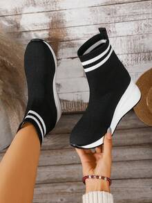 Women's Autumn/Winter Fashion Platform Wedge Heel Breathable Slip-On Ankle Boots