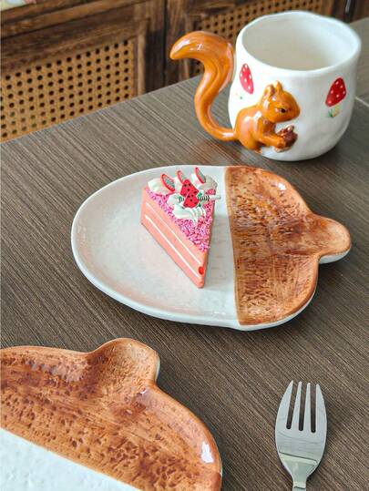 1pc/2pcs Minimalist Pine Cone Plate, Embossed Ceramic Plate Resistant To High Temperature, Retro Niche Design, Highly Attractive Dessert Plate, Cake Plate, Breakfast Fruit Plate, Suitable For Home, Dining Hall, Hotel, Cafe