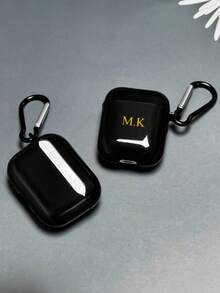 个性化（带挂钩）极简磨砂马卡龙纯色蓝牙耳机保护套，哑光米色，时尚百搭，附赠1个耳机挂钩，可定制字母姓名，适合返校季、情人节、生日、节日、送给他的/她的礼物、个性化礼物、Etsy定制产品、送给配偶的定制礼物、周年纪念礼物、结婚礼物、送给父母的个性化礼物，2025手机壳 - 黑色 - 查看 4