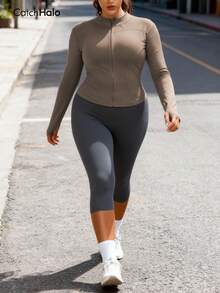 Plus Size Slim Fit Lightweight Yoga Jacket With Thumb Holes And Funnel Neck, Suitable For Gym, Running, Cycling And Everyday Wear