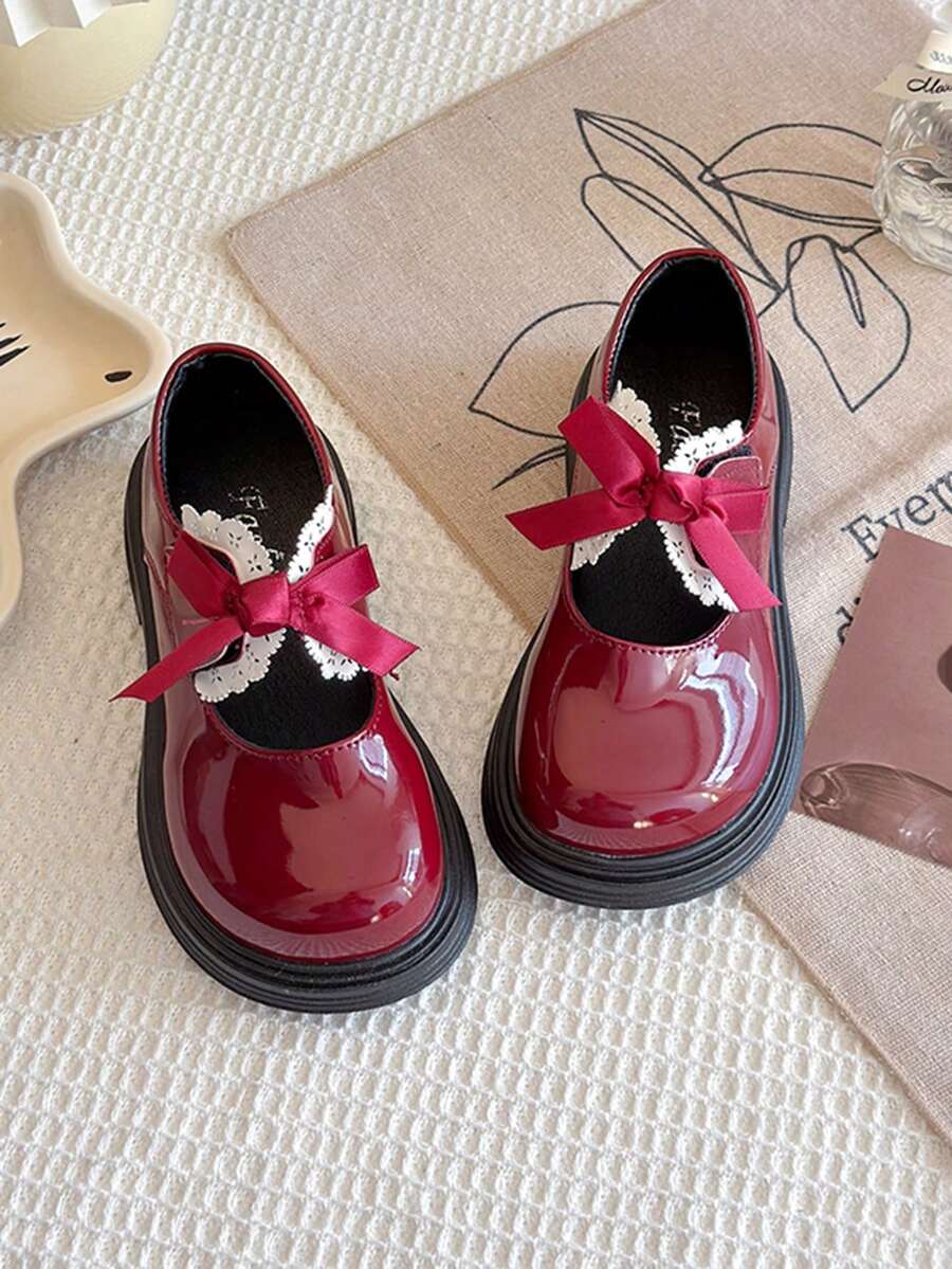 1 Pair Comfortable & Durable Hook And Loop Closure Girls Princess Shoes, Suitable For Outdoor Casual Wear And Indoor Dancing