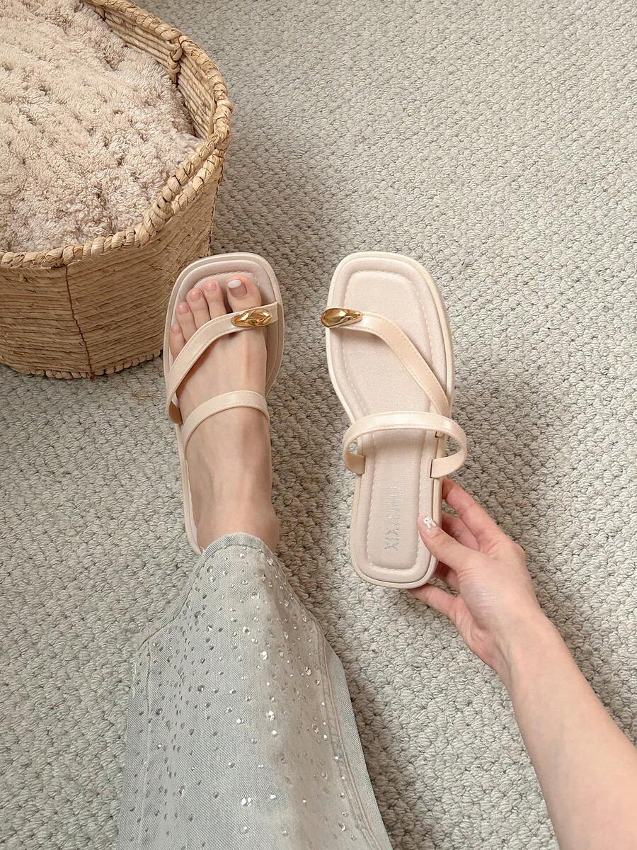 XIXITIAO 女士户外软底人字拖，百搭纯色沙滩凉鞋，法式简约风格平底方头轻便舒适休闲家居拖鞋，适合海滩/户外/派对等场合